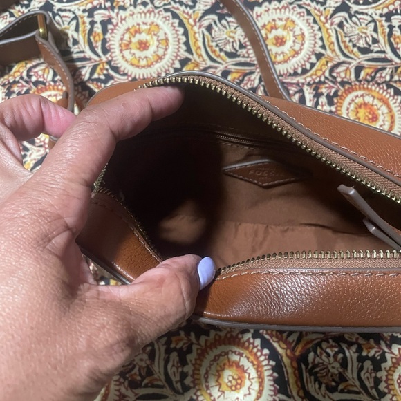 Fossil Tan Leather Crossbody Bag - Picture 4 of 8